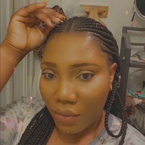 Meet your Posher, Lorize carline azema